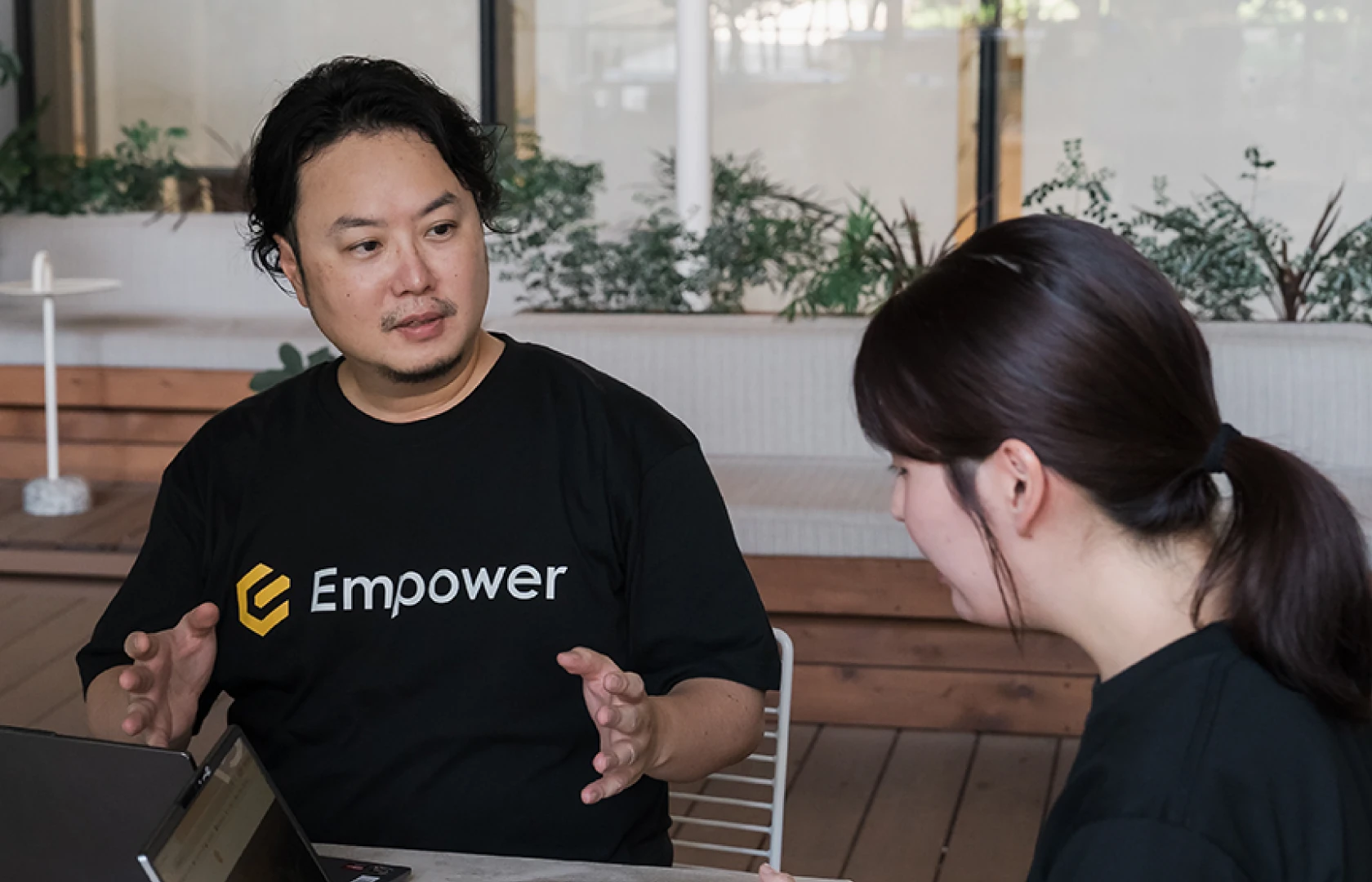 誰もが最適な就業機会を得られる社会を創り、産業の成長に貢献するイメージ